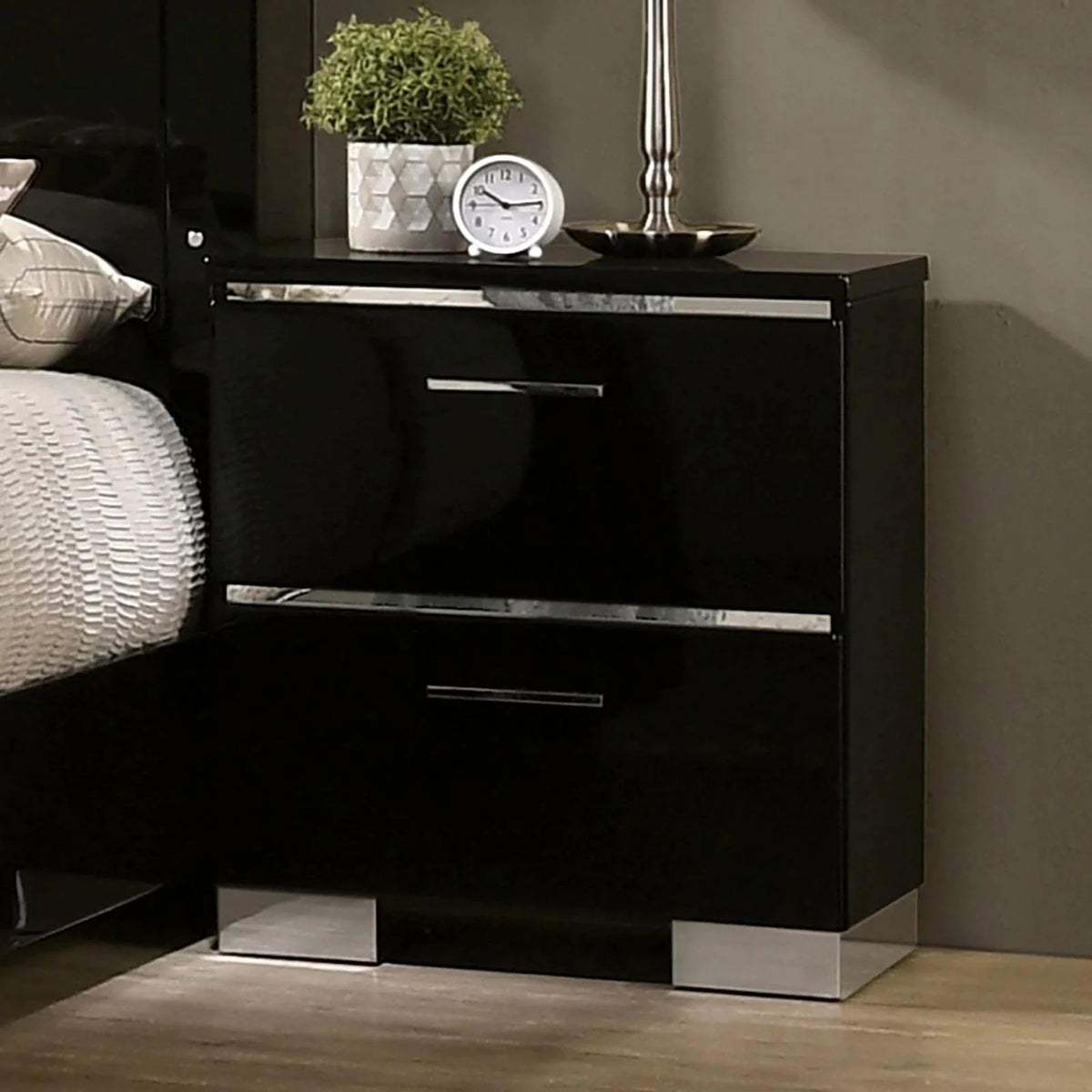 Black Solid Wood 3pcs Bedroom Set K8281