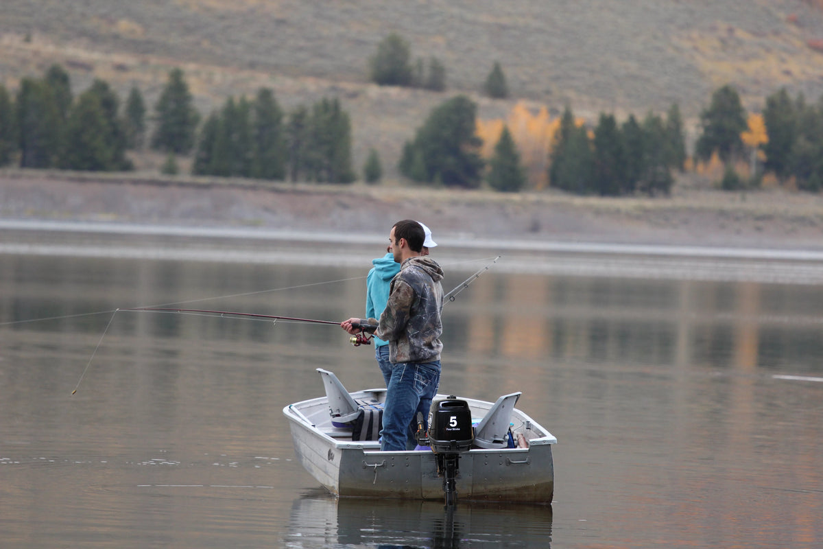 Gas Powered Ride-On Outboard Motor O8703