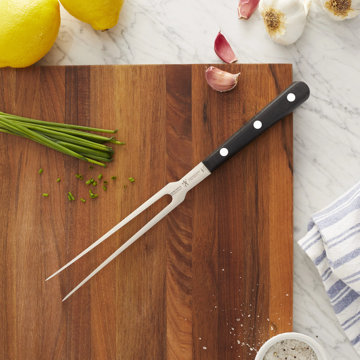 7" Carving Fork Q576