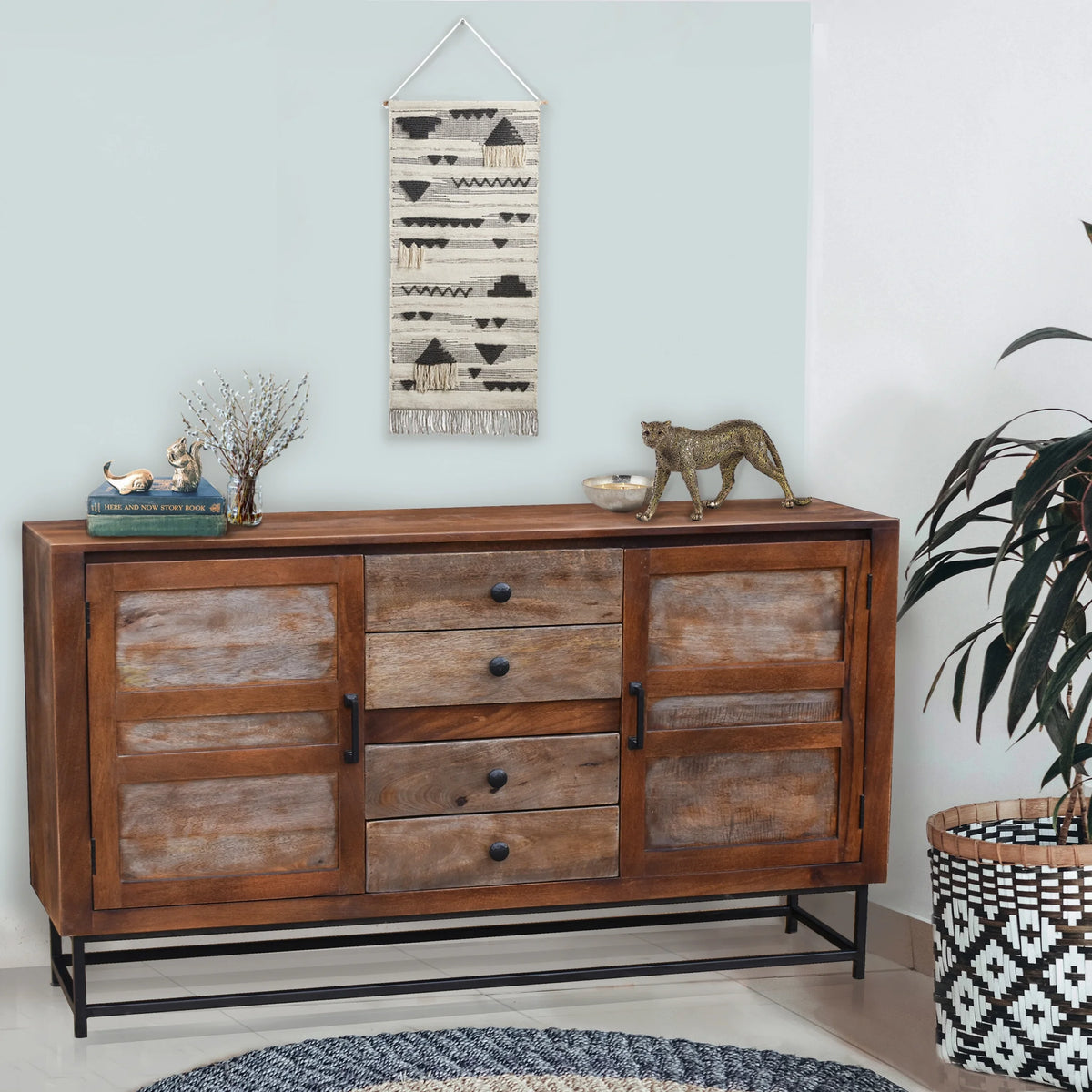 Recycled Mango Wood Sideboard with 4 Drawers and 2 Doors Z295