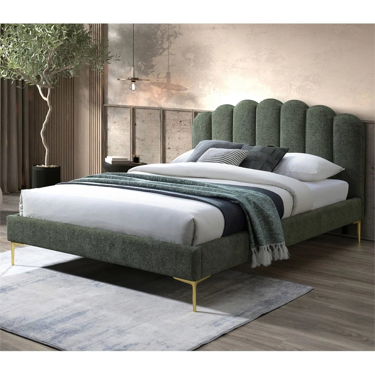 Forest Green Queen Platform Bed M363246